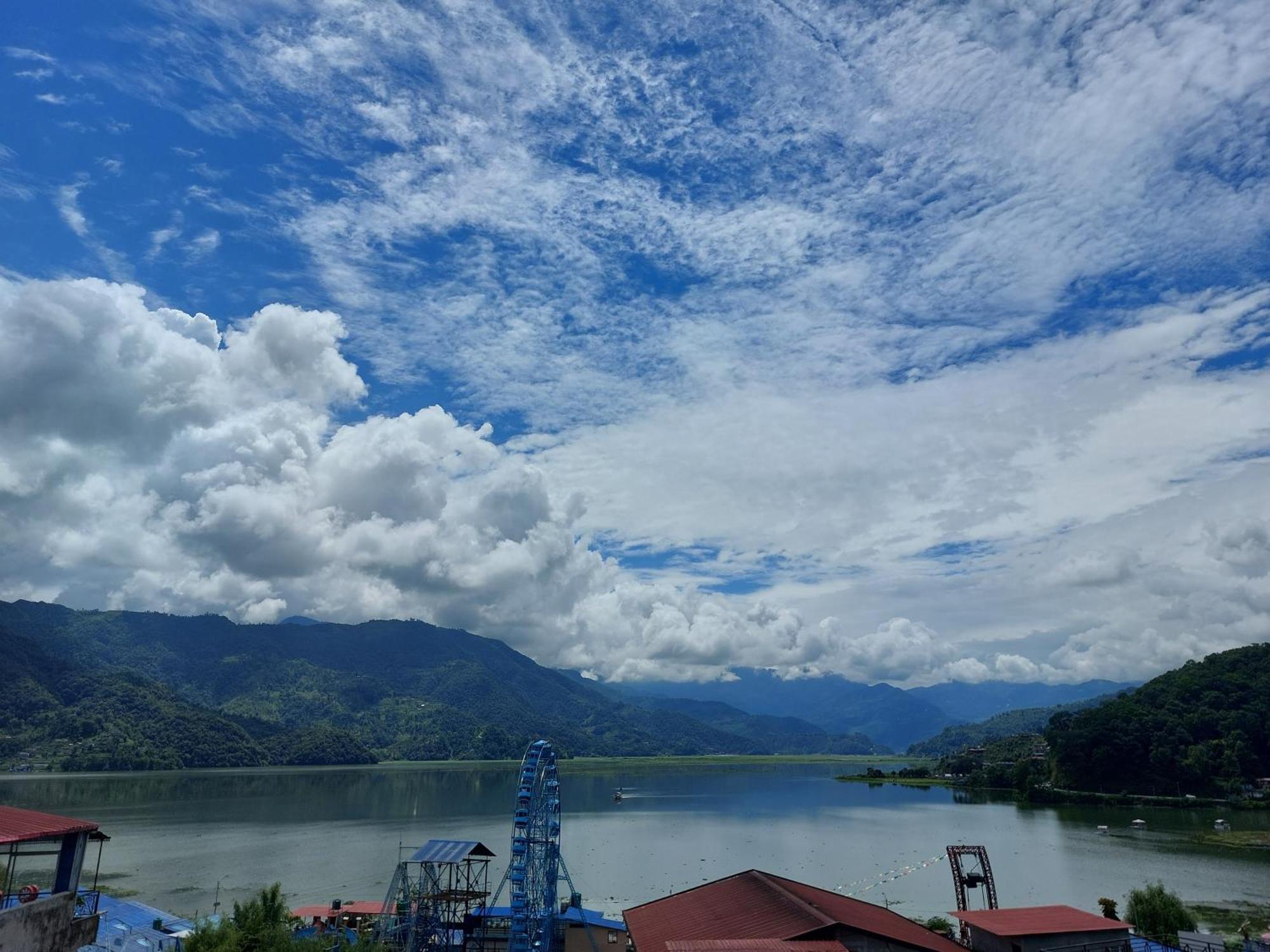 Hotel Kunja Pokhara Luaran gambar