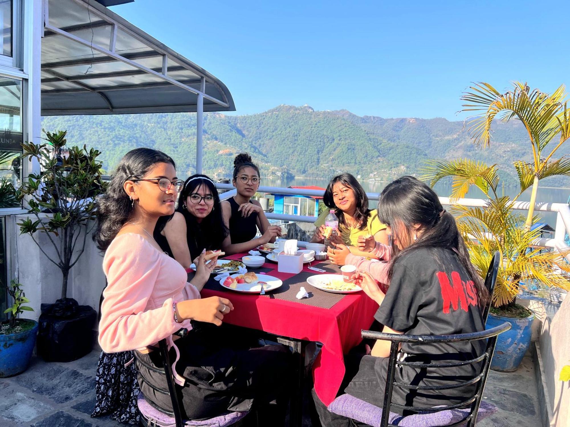 Hotel Kunja Pokhara Luaran gambar